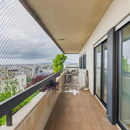 Διαμέρισμα Royal 3bdr With Balcony & River View By Lovelystay *