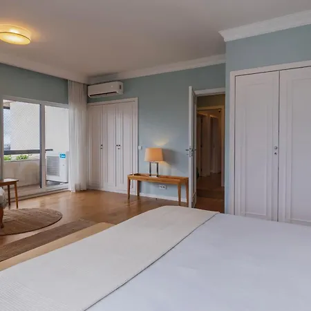 Royal 3bdr With Balcony & River View By Lovelystay شقة Lisboa