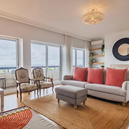 Lejlighed Royal 3bdr With Balcony & River View By Lovelystay *