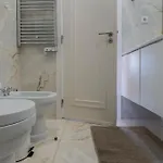 Appartamento Royal 3bdr With Balcony & River View By Lovelystay *
